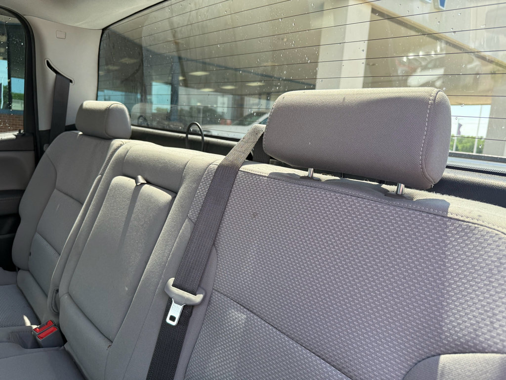 Used 2018 Chevrolet Silverado 1500 LT w/ Texas Edition AWD/4WD image 13