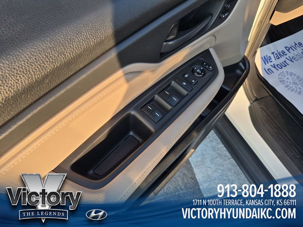 Used 2018 Honda Odyssey EX-L image 11