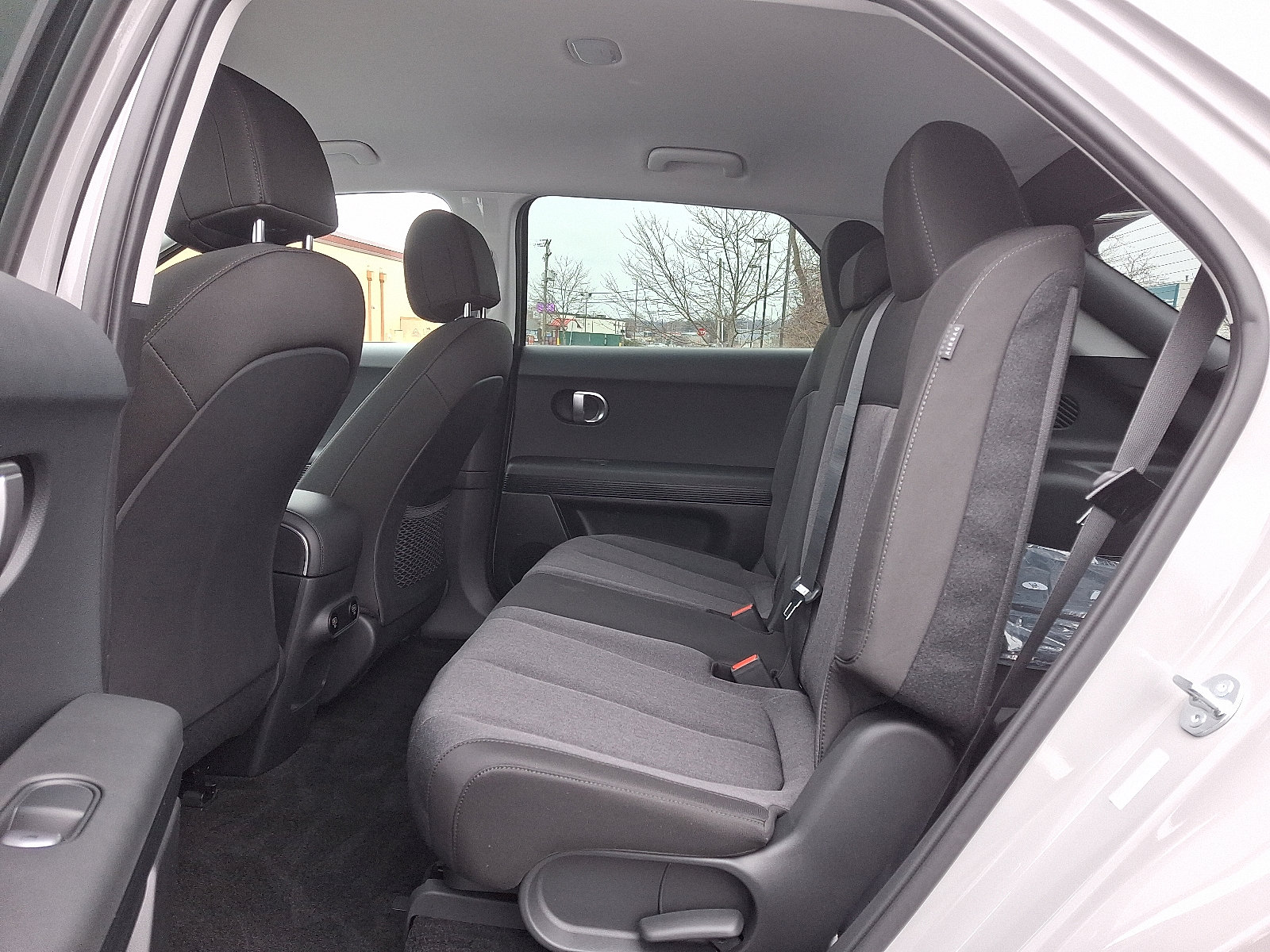 New 2024 Hyundai Ioniq 5 SEL image 5