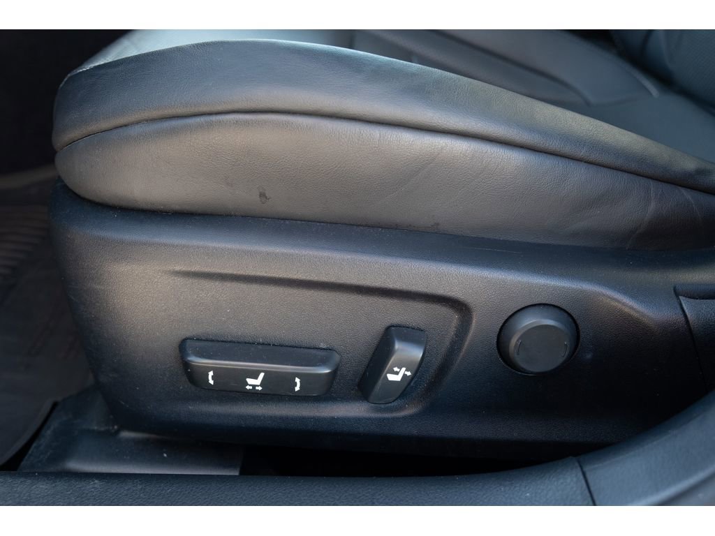 Used 2017 Lexus IS 350 F Sport w/ F Sport Package image 15