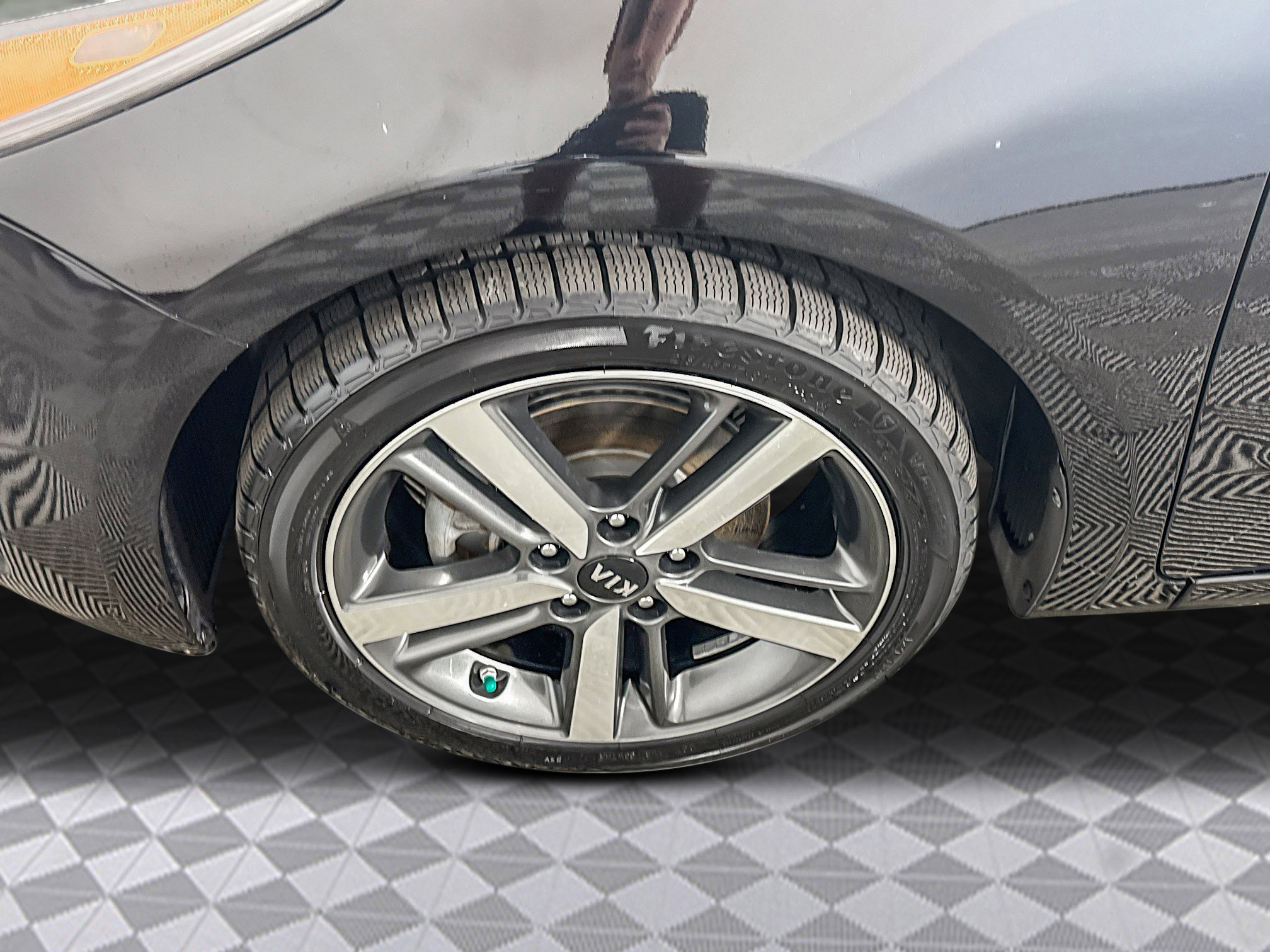 Used 2017 Kia Forte EX image 32