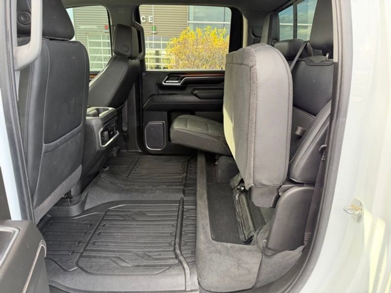 Used 2024 GMC Sierra 3500 Denali w/ Denali Reserve Package image 24