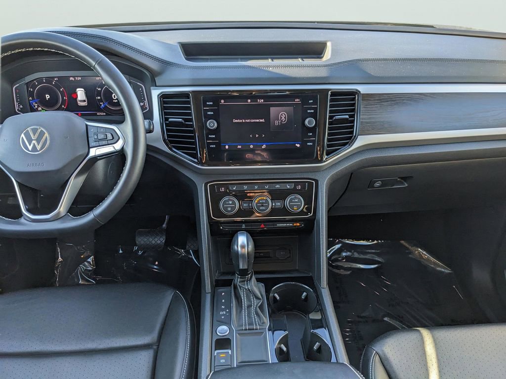 Certified 2022 Volkswagen Atlas SE FWD image 12
