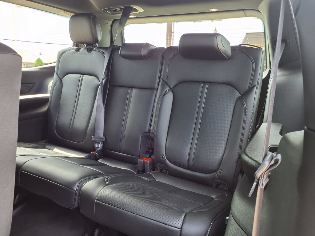 Used 2024 Jeep Wagoneer 4WD image 20