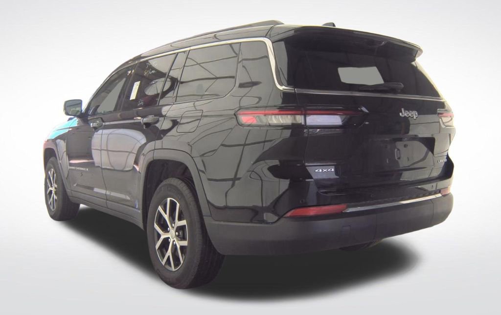 Used 2024 Jeep Grand Cherokee L Limited w/ Luxury Tech Group II image 15