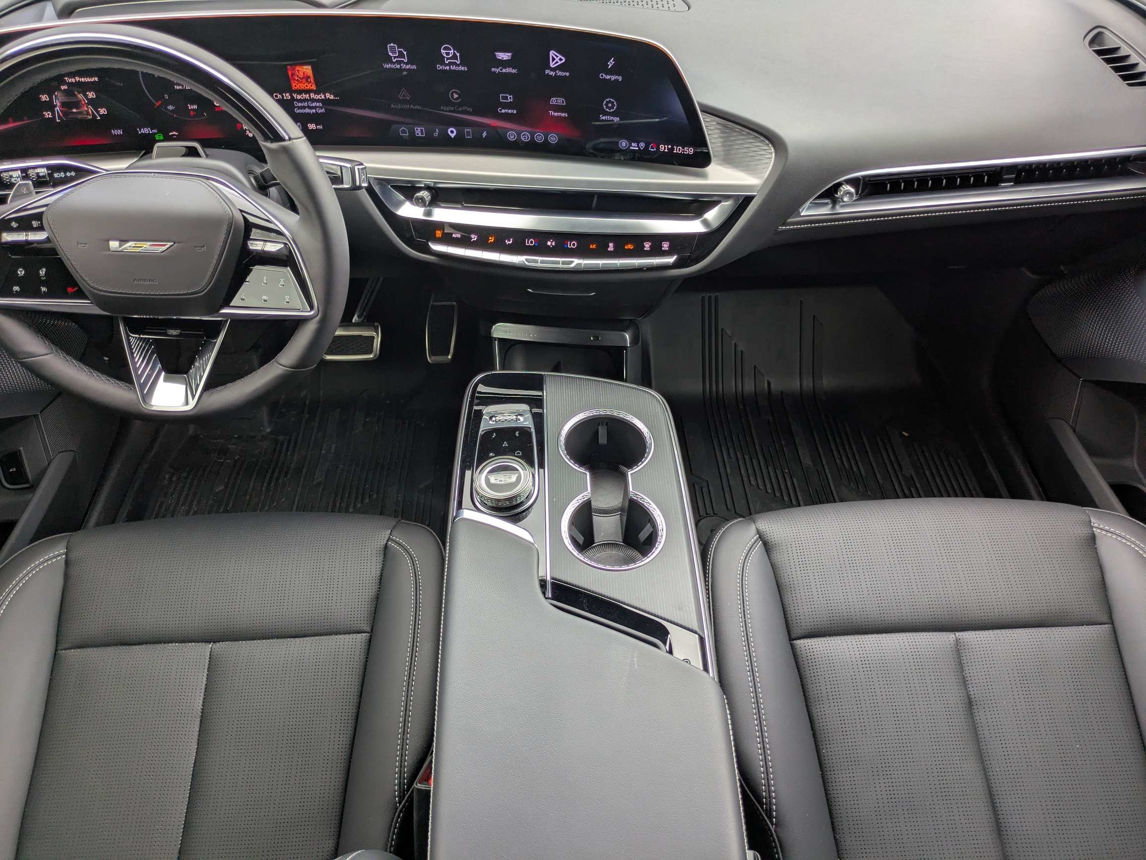 Used 2026 Cadillac Lyriq V w/ LPO, Floor Liner Package AWD/4WD image 11