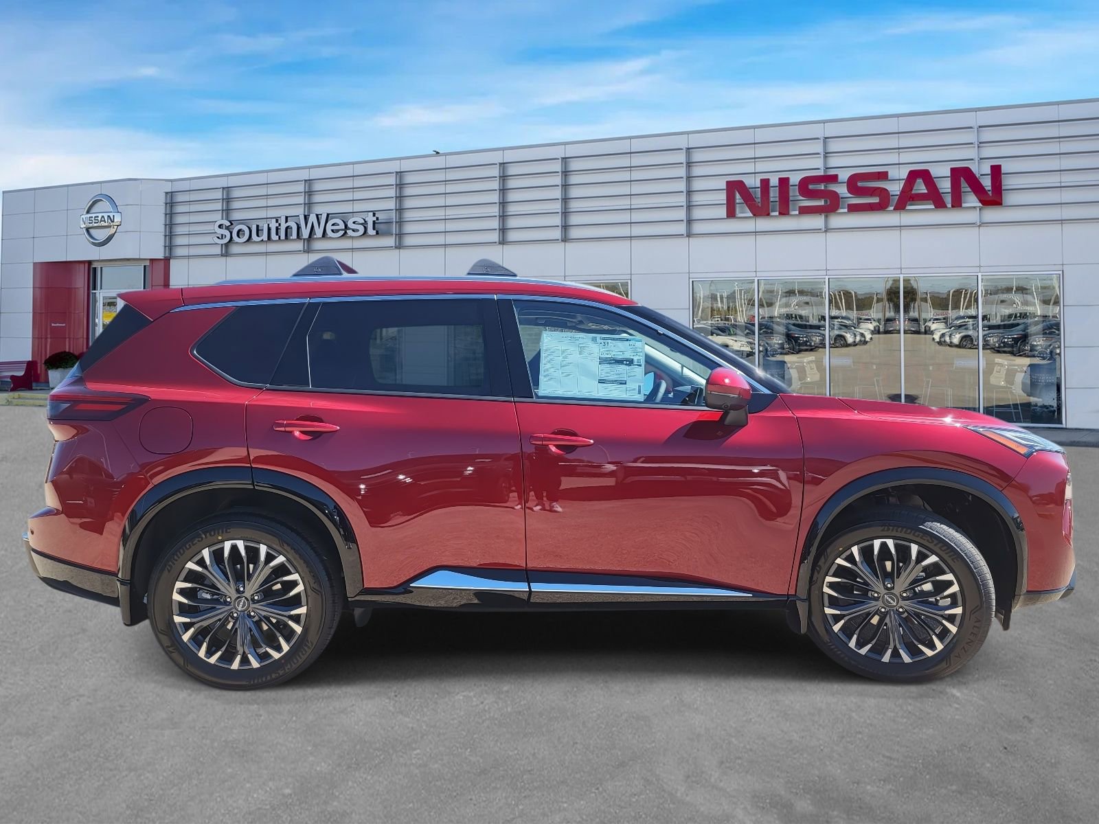 New 2026 Nissan Rogue Platinum image 5