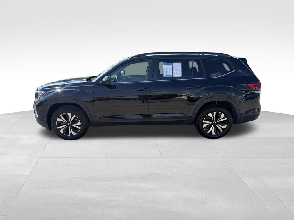 Used 2026 Volkswagen Atlas SE FWD image 4