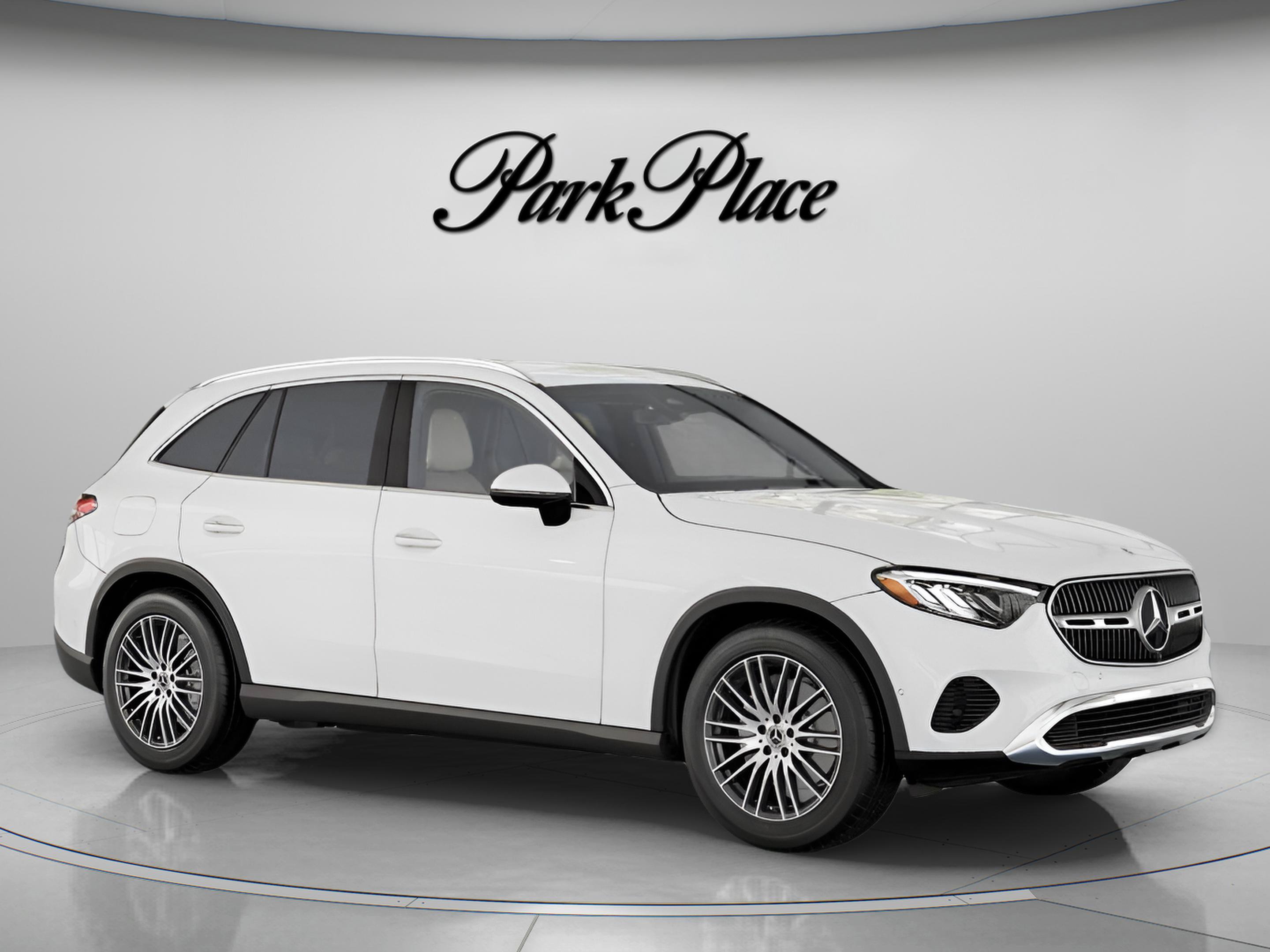 Used 2026 Mercedes-Benz GLC 300 image 31