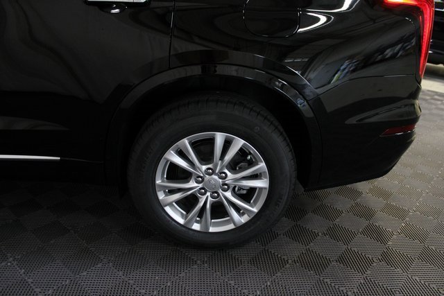 New 2025 Cadillac XT6 Luxury image 10