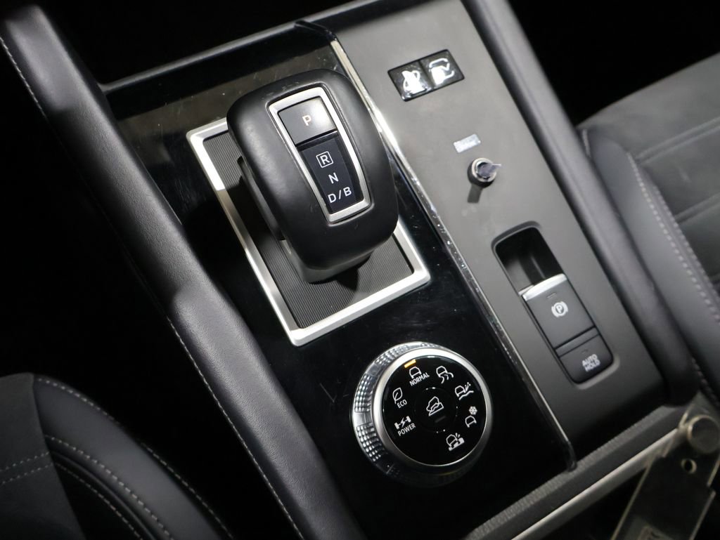 Used 2024 Mitsubishi Outlander SEL image 31
