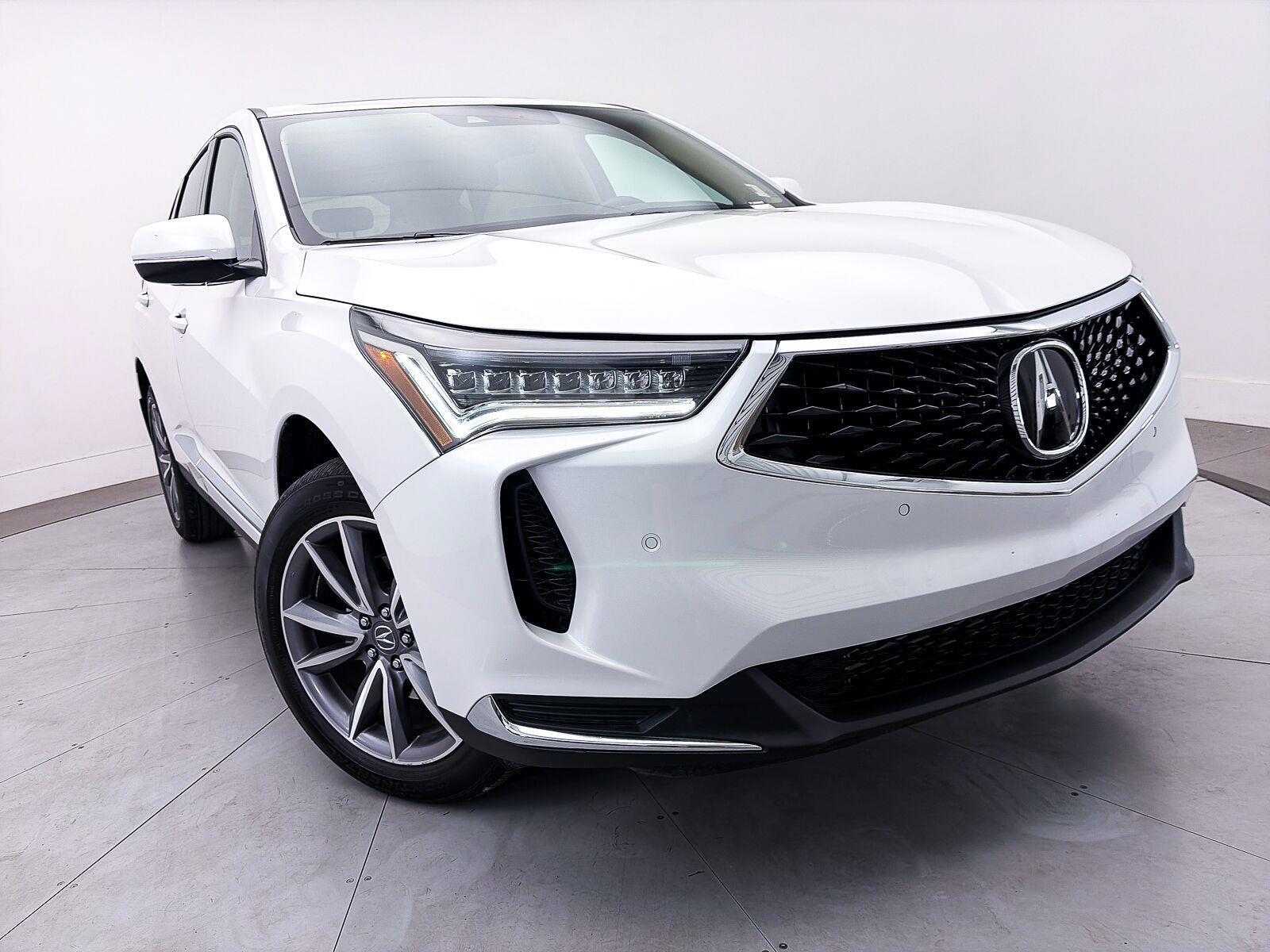 Used 2023 Acura RDX w/ Technology Package FWD image 3