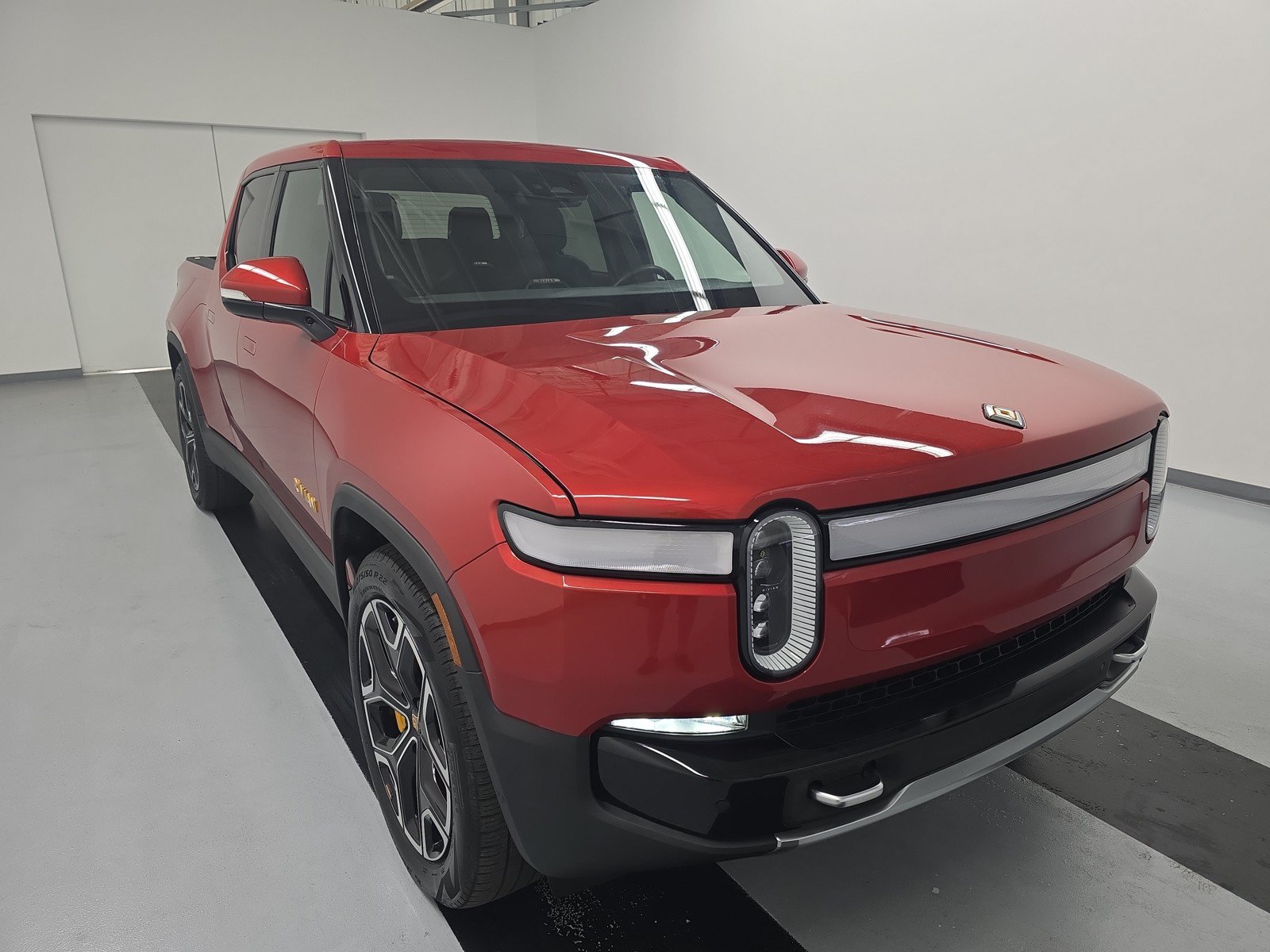Used 2023 Rivian R1T Adventure AWD/4WD image 7