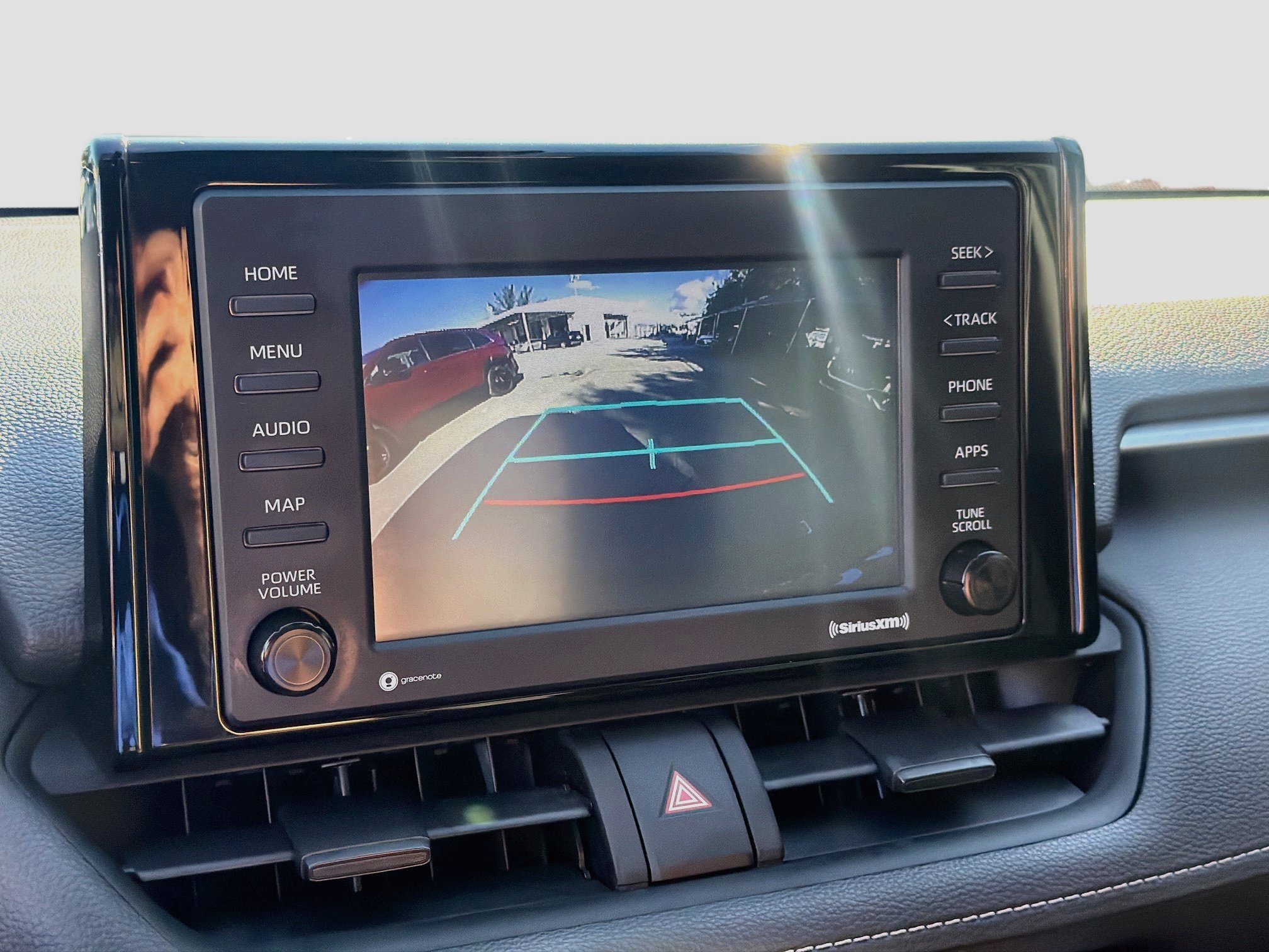 Used 2022 Toyota RAV4 XLE w/ Convenience Package FWD image 9