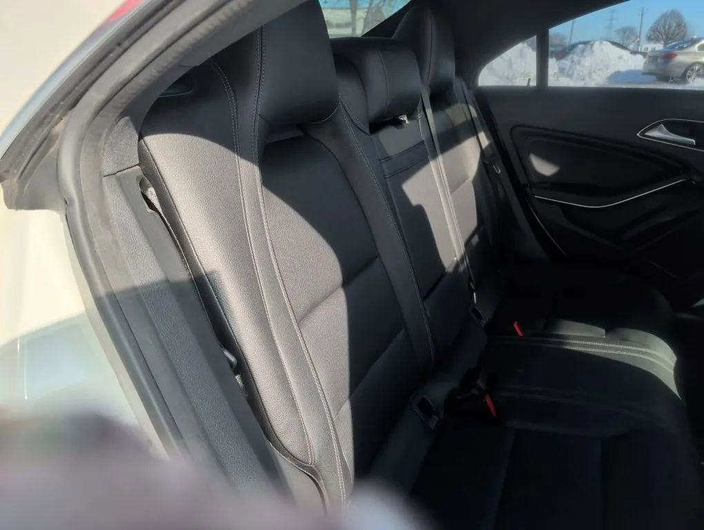 Used 2016 Mercedes-Benz CLA 250 4MATIC image 21
