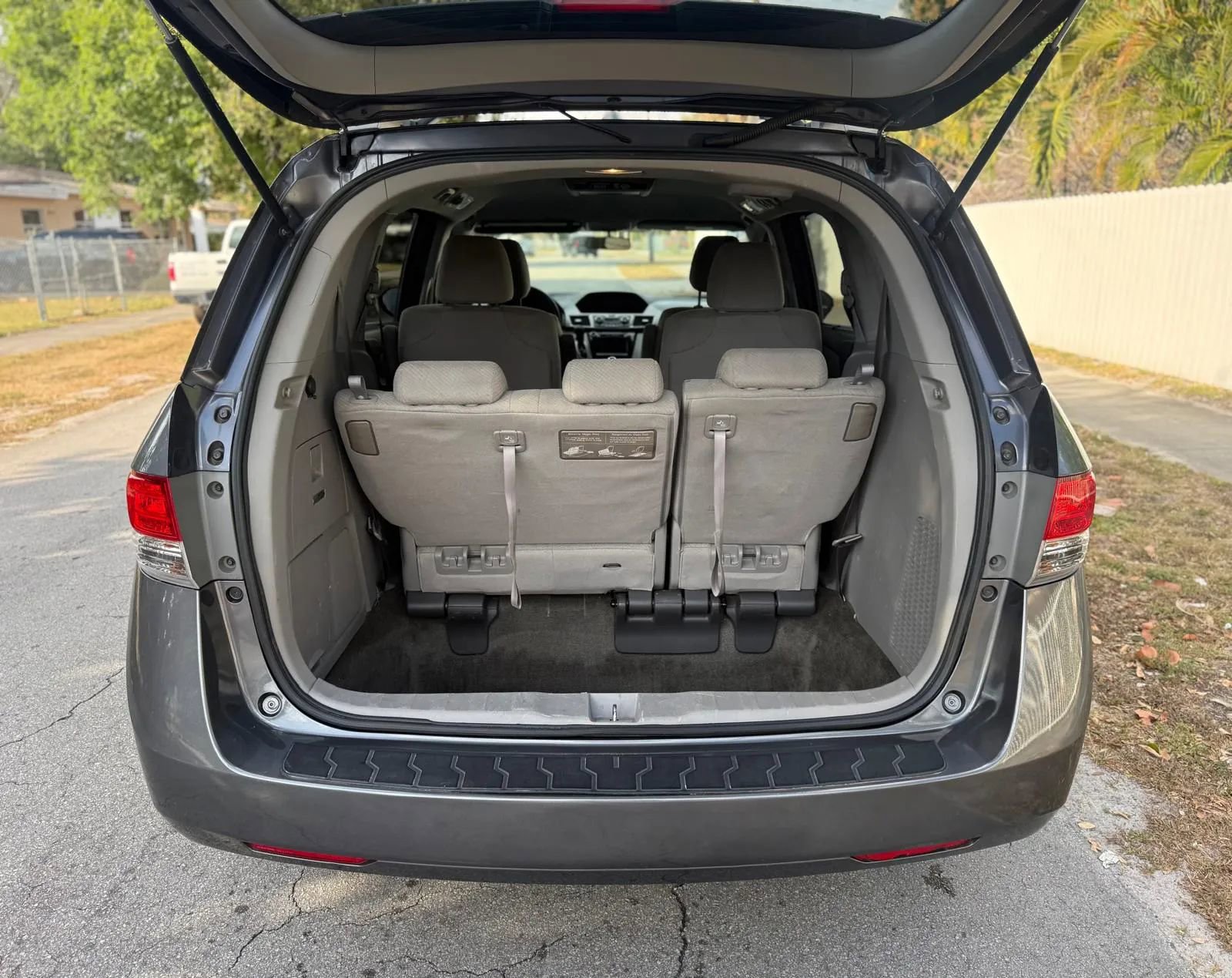 Used 2016 Honda Odyssey SE image 6