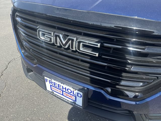 Used 2023 GMC Terrain SLT w/ Infotainment Package II AWD/4WD image 32