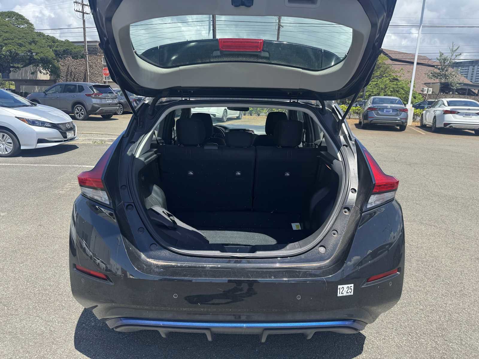 Certified 2020 Nissan Leaf SV w/ SV Technology Package image 11