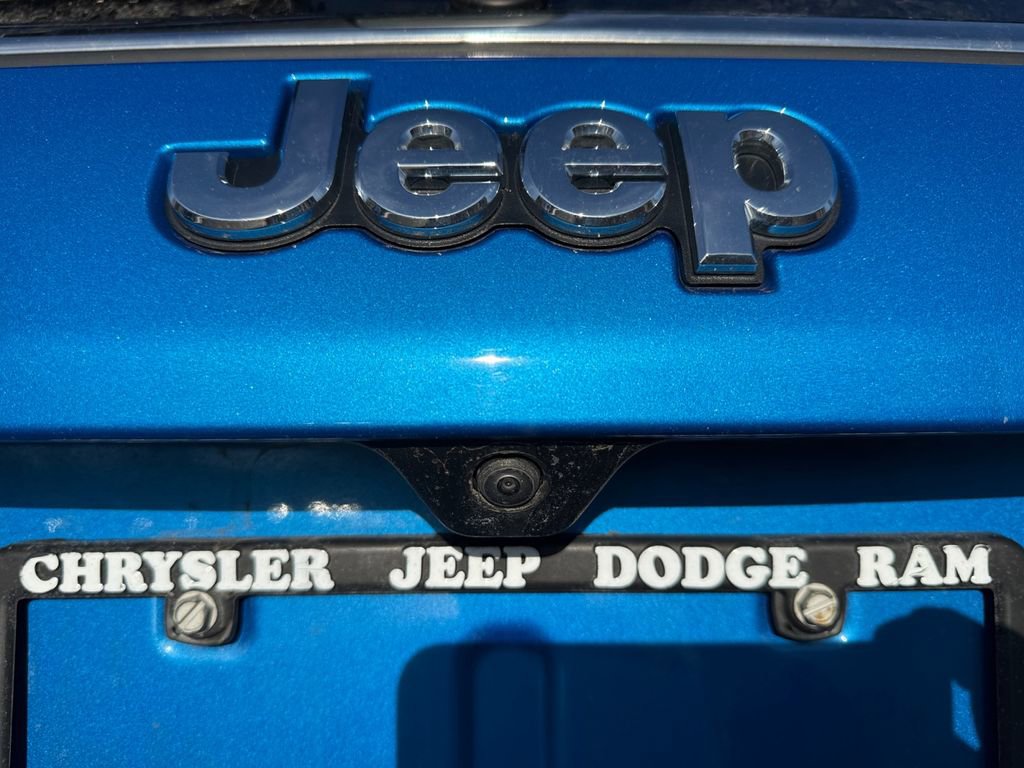 Used 2024 Jeep Compass Limited image 17