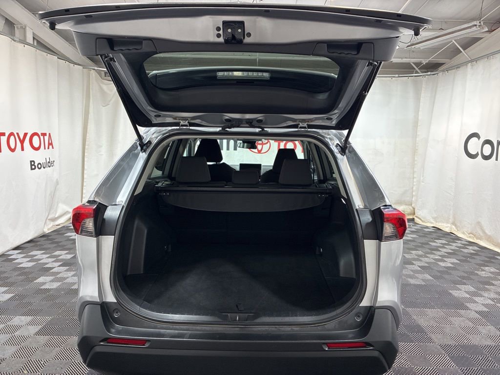 Used 2023 Toyota RAV4 XLE AWD/4WD image 17