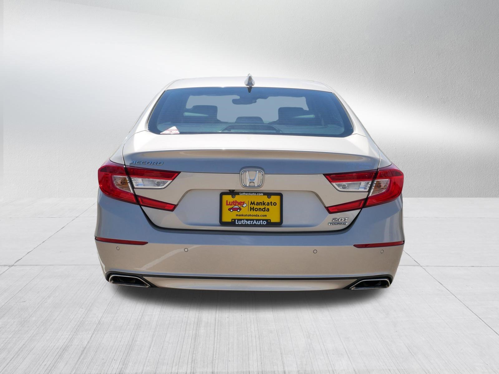 Used 2018 Honda Accord Touring image 6