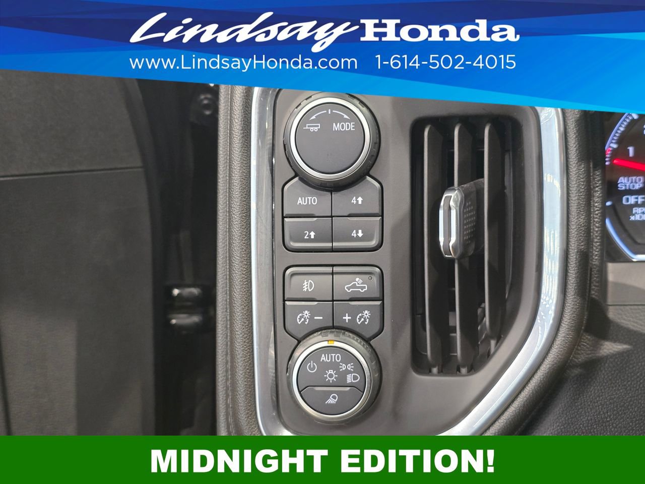 Used 2021 Chevrolet Silverado 1500 LT Trail Boss w/ Convenience Package II AWD/4WD image 16