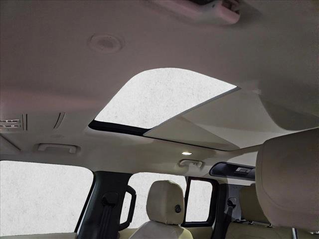 Used 2022 Land Rover Defender 110 S image 16