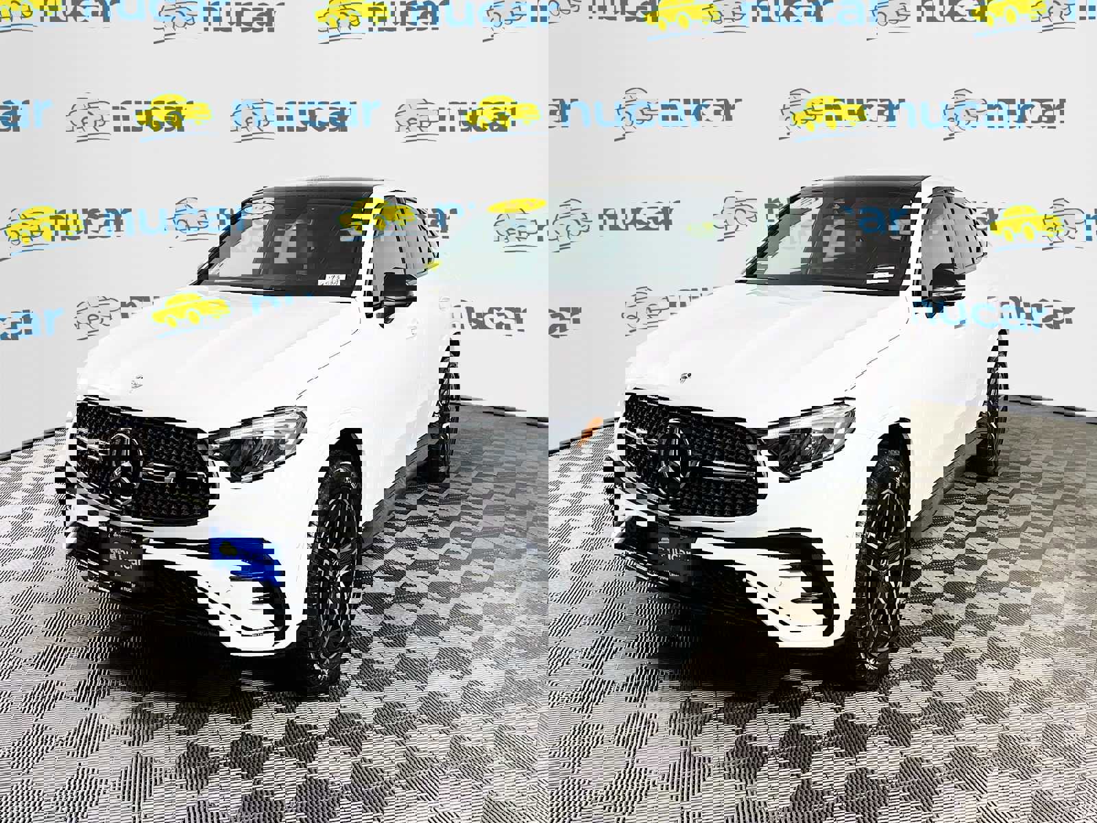 Used 2025 Mercedes-Benz GLC 300 4MATIC image 3