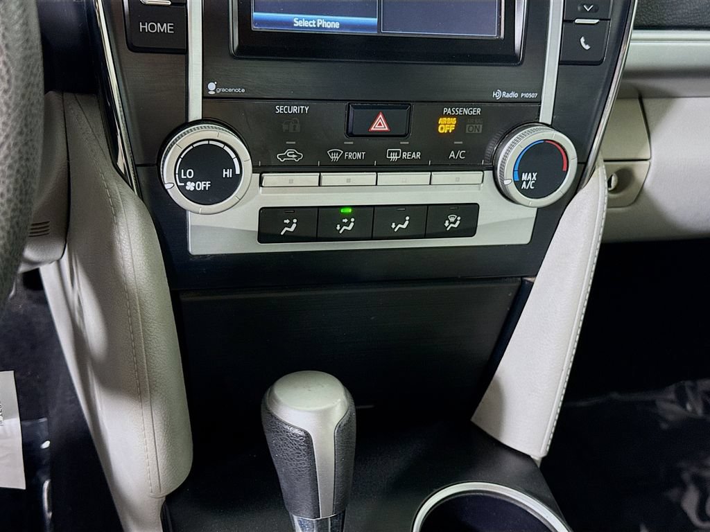 Used 2014 Toyota Camry LE FWD image 7