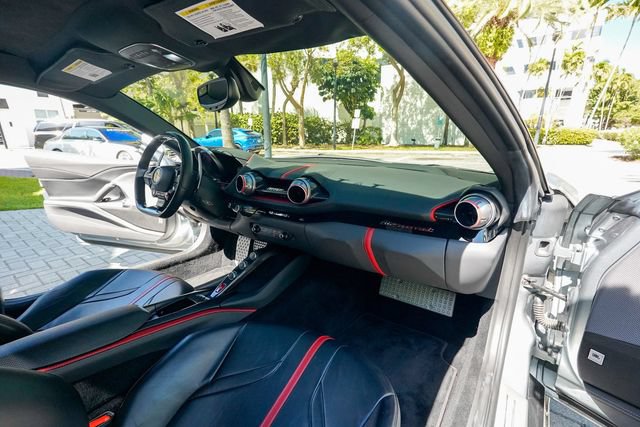 Used 2018 Ferrari 812 Superfast RWD image 70