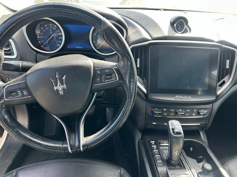 Used 2020 Maserati Ghibli RWD image 16