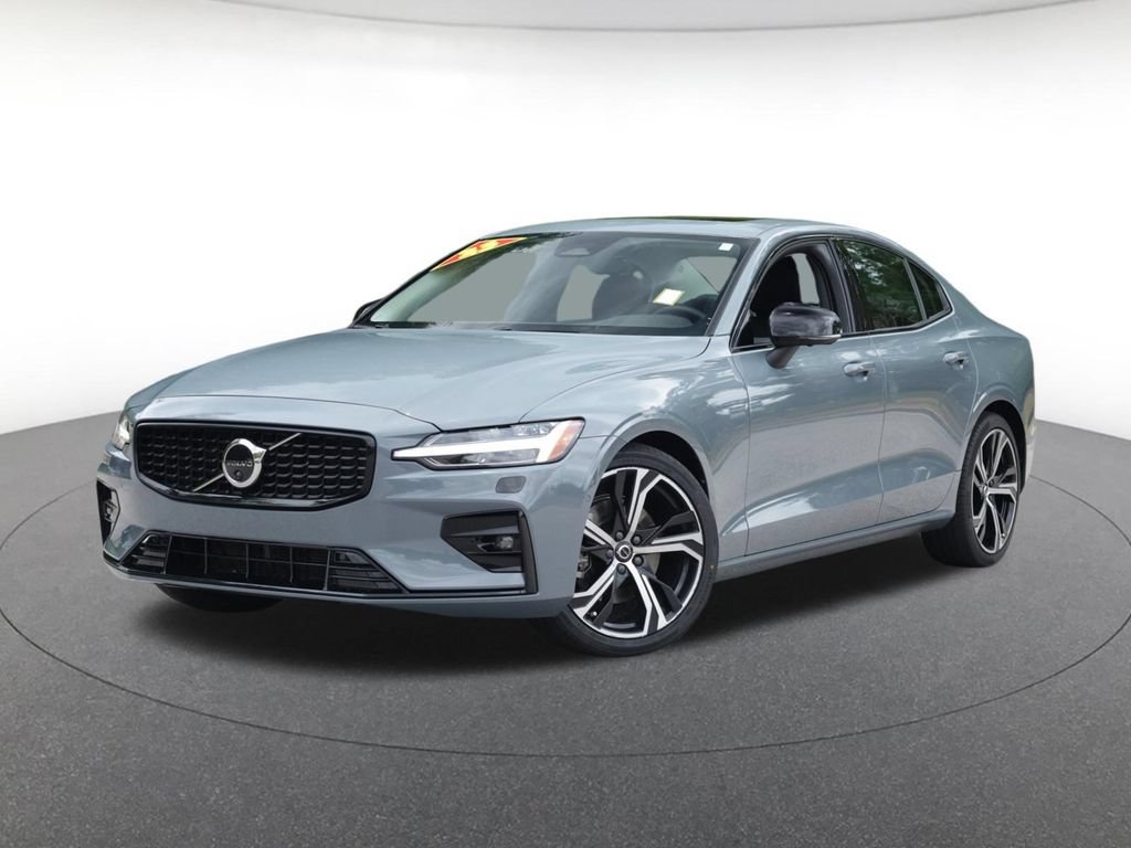Used 2023 Volvo S60 B5 Plus w/ Climate Package FWD video 1