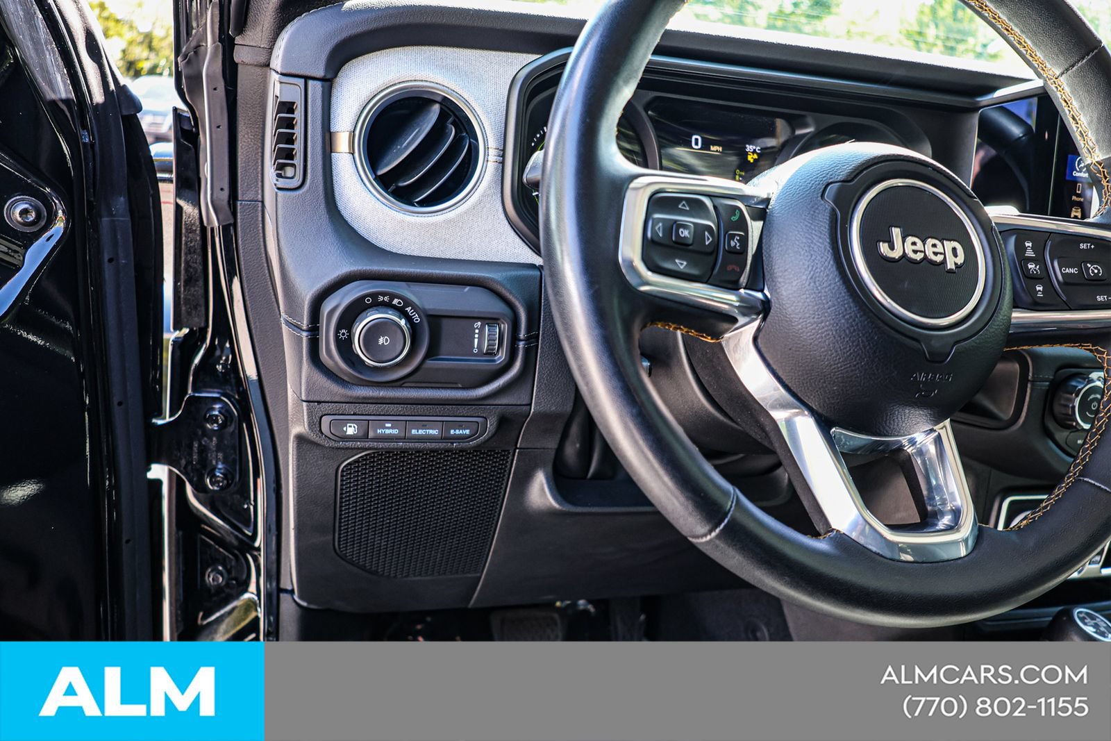 Used 2024 Jeep Wrangler Unlimited Sahara AWD/4WD image 20