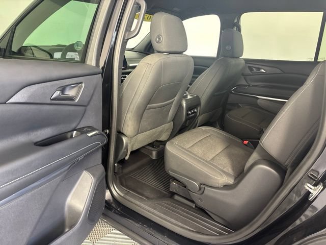 Used 2024 Chevrolet Traverse LT w/ Midnight/Sport Edition AWD/4WD image 19