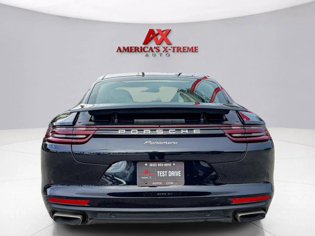 Used 2017 Porsche Panamera image 4