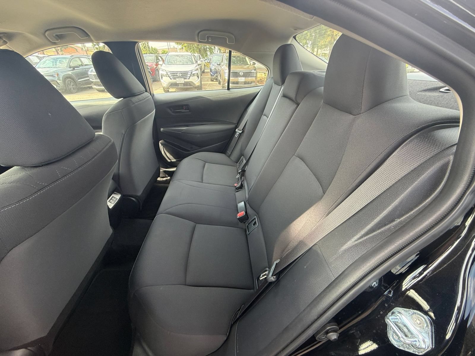 Used 2025 Toyota Corolla LE FWD image 21