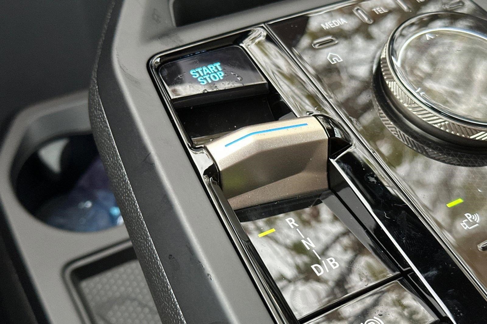 Used 2026 BMW iX xDrive45 image 17