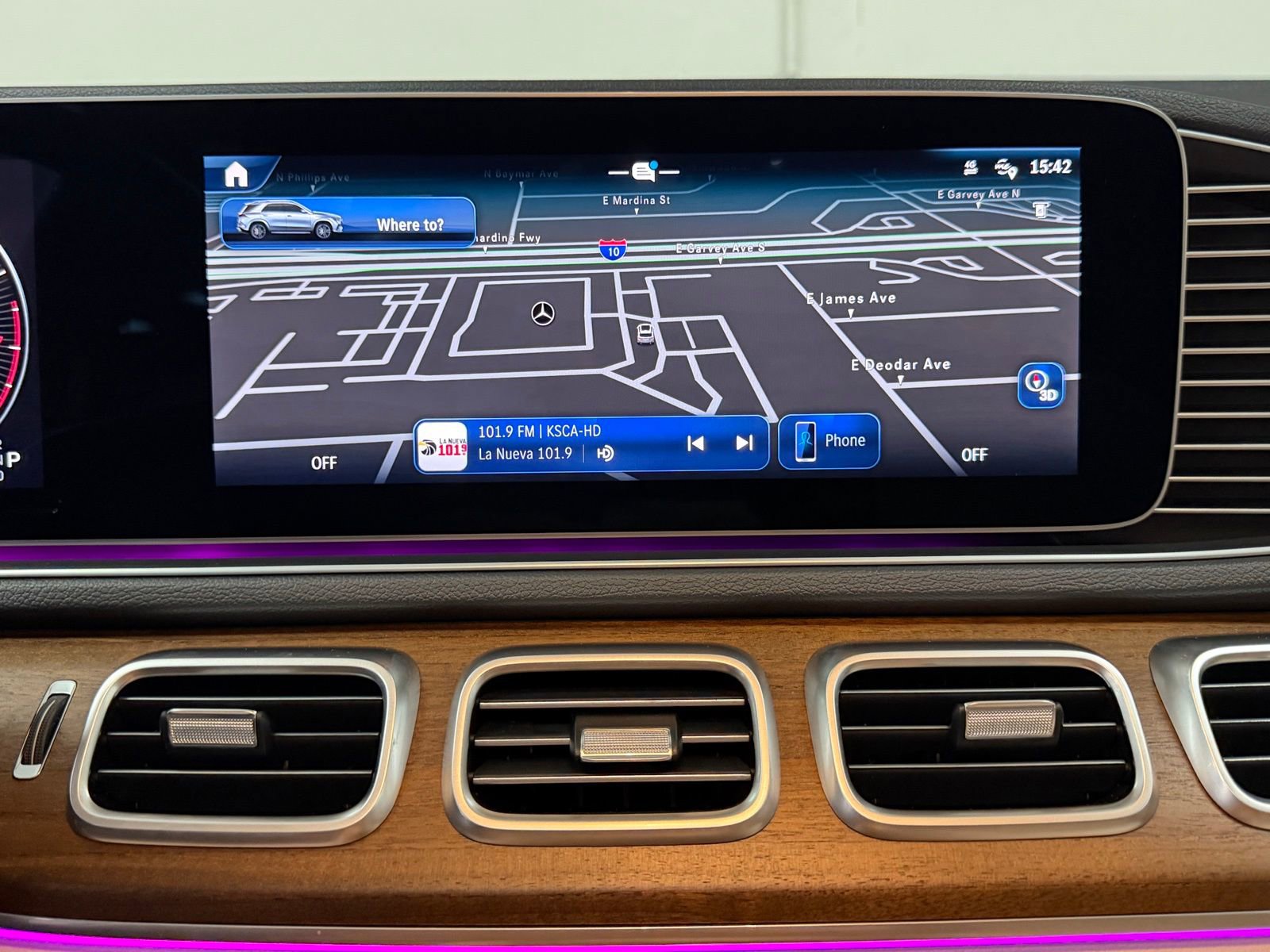 Certified 2025 Mercedes-Benz GLE 350 4MATIC image 33