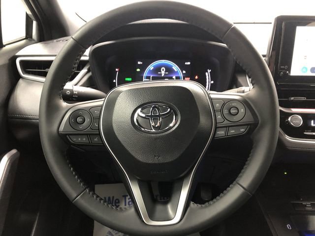 Used 2026 Toyota Corolla Cross SE image 16