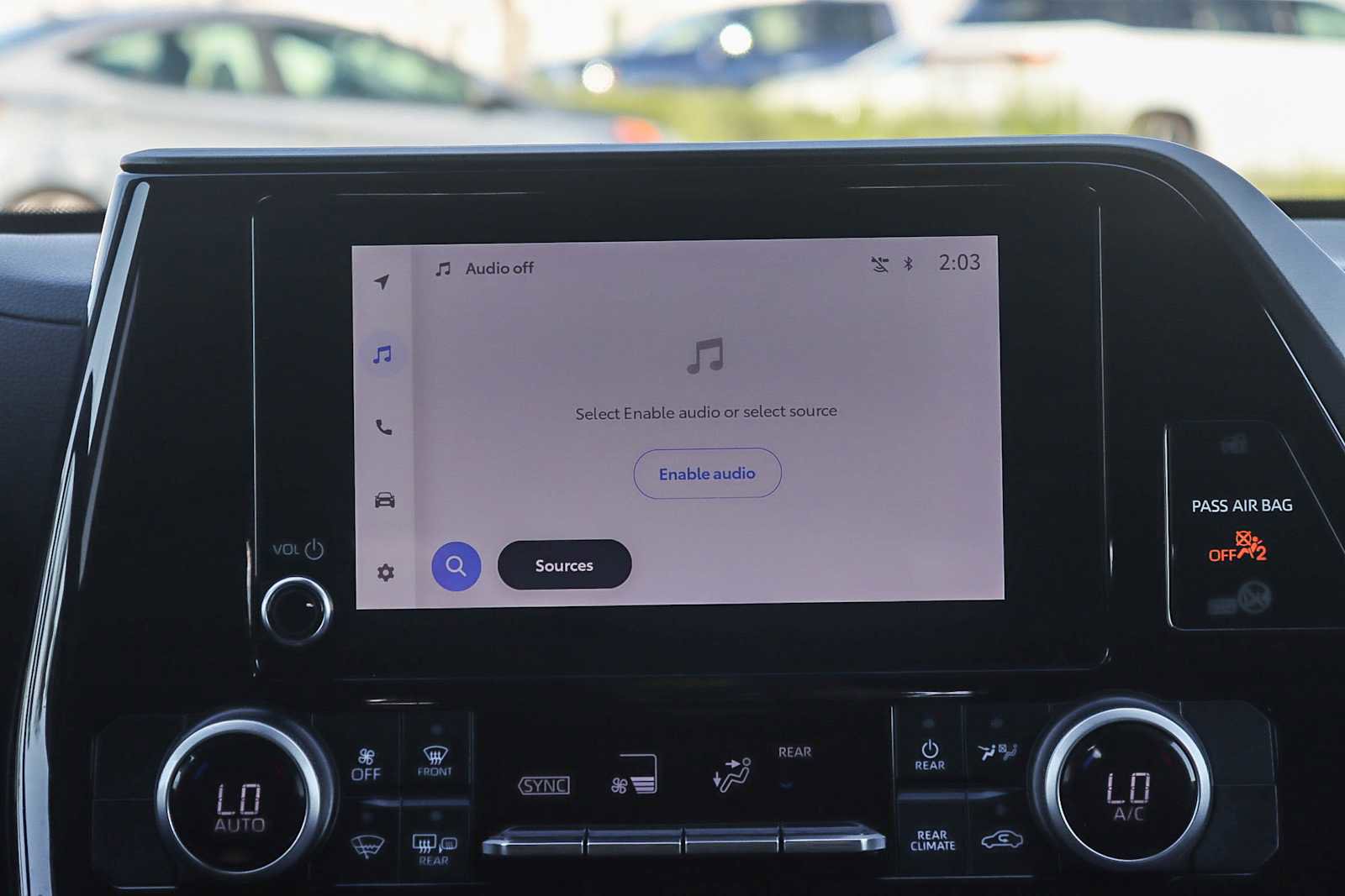 Used 2023 Toyota Highlander L image 13