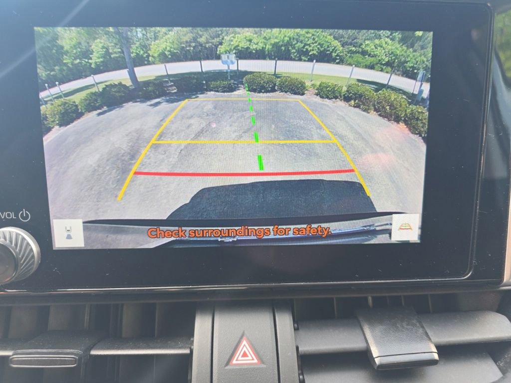 Used 2024 Toyota RAV4 XLE FWD image 28