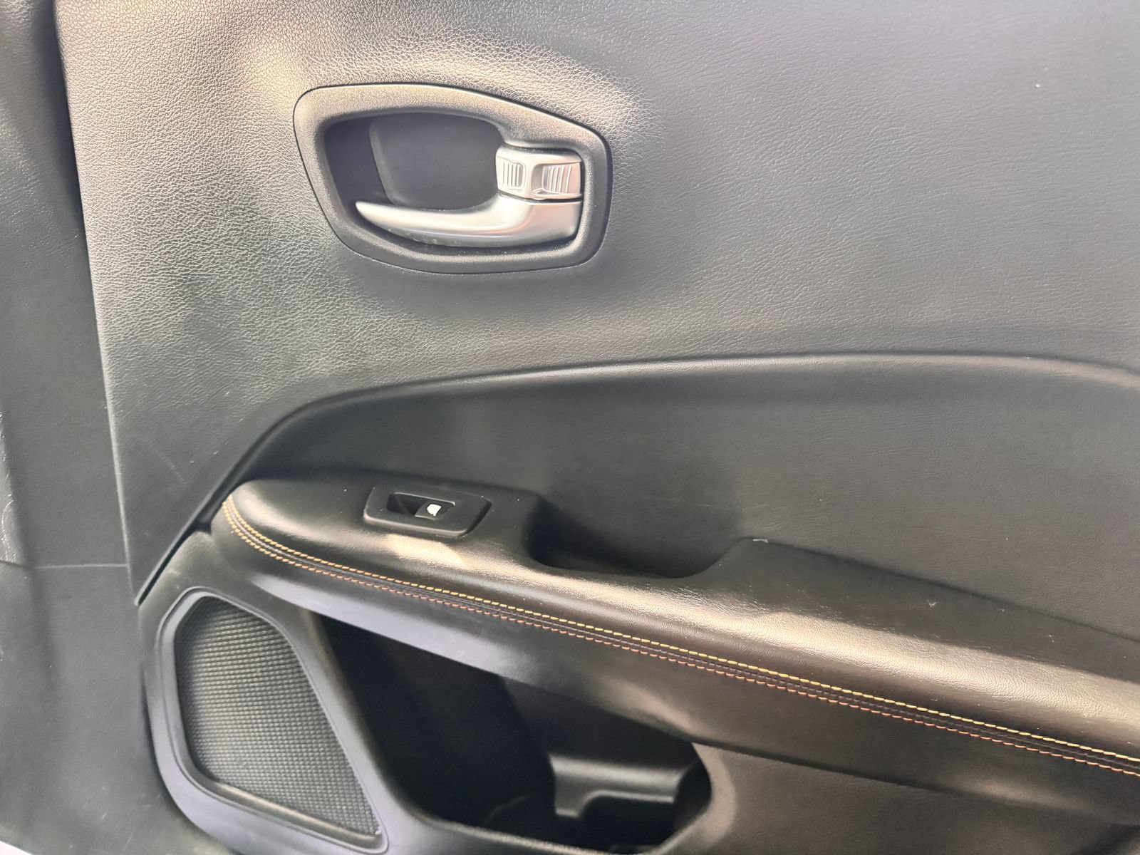 Used 2019 Jeep Compass Limited FWD image 25