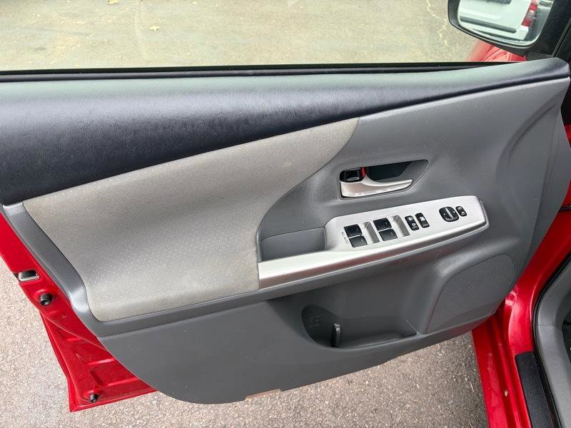 Used 2012 Toyota Prius V Two FWD image 10