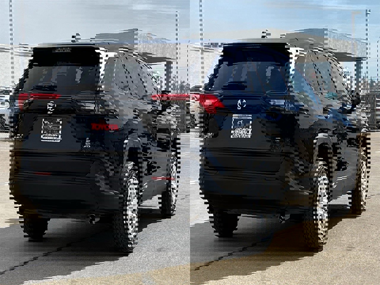 Used 2024 Toyota RAV4 LE image 4