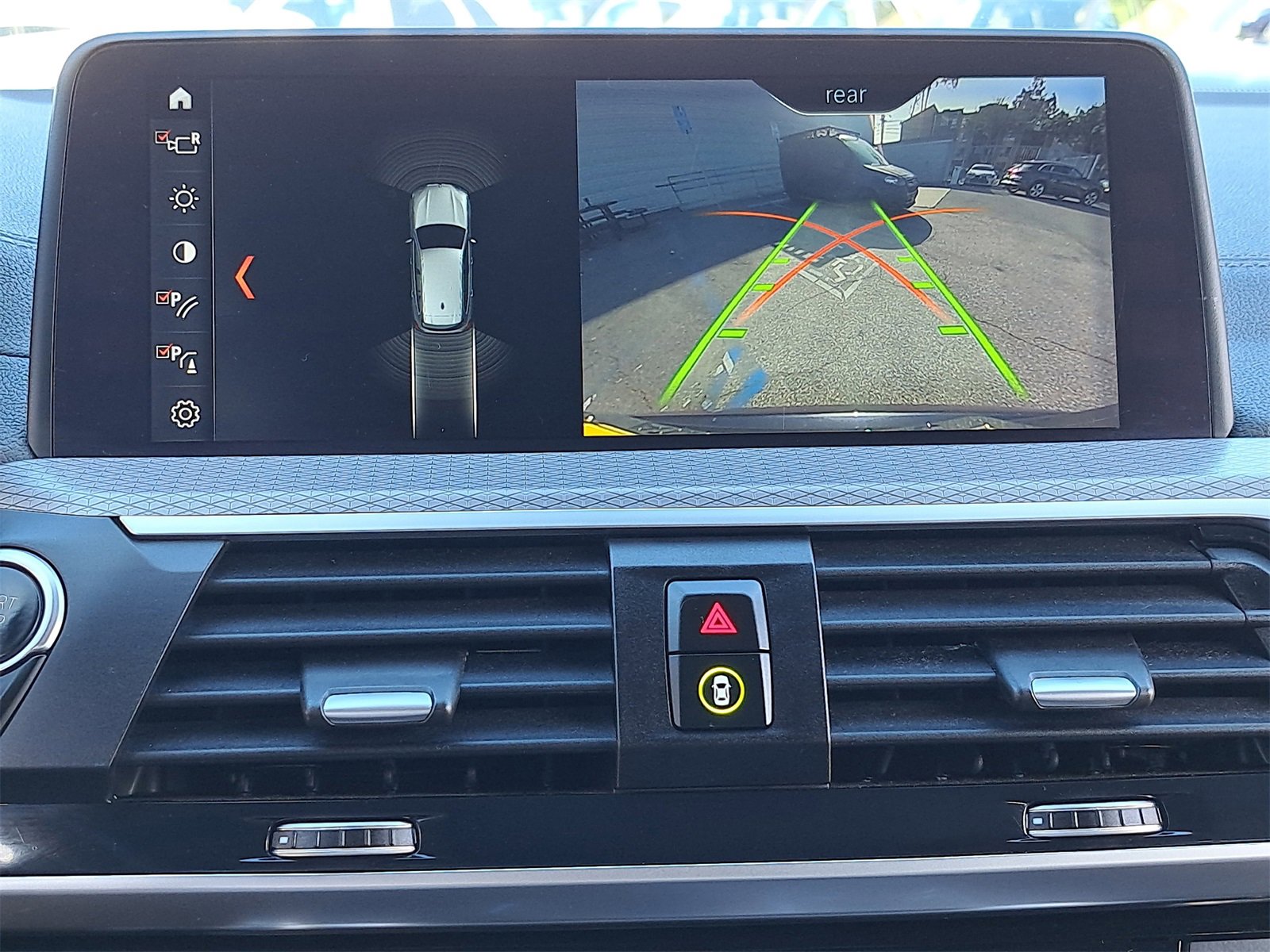 Used 2018 BMW X3 xDrive30i w/ M Sport Package image 27