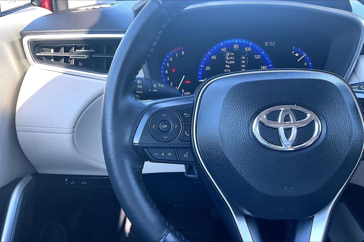 Certified 2022 Toyota Corolla Cross XLE w/ Convenience Package FWD image 23