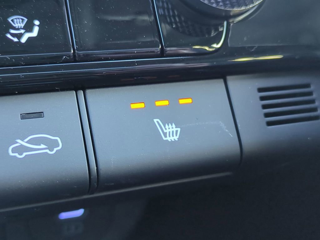 New 2026 Hyundai Elantra Limited image 27