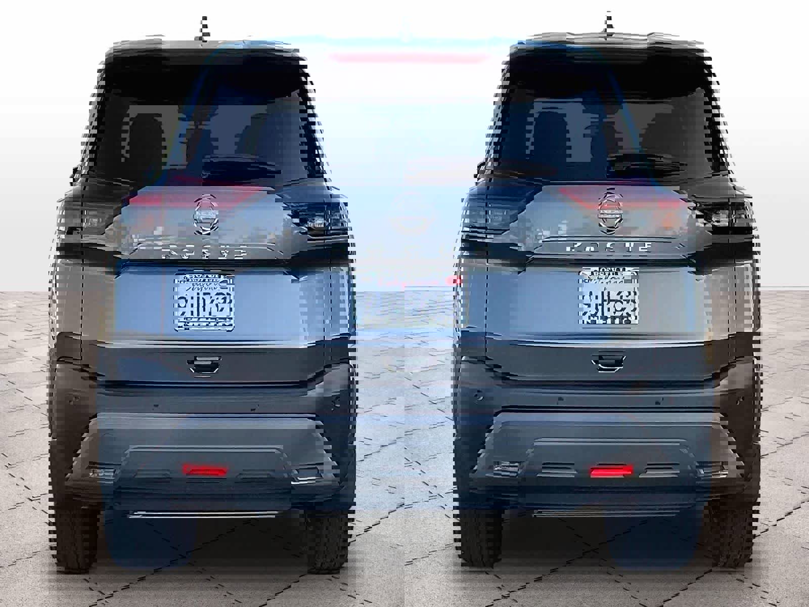 Used 2023 Nissan Rogue S image 7