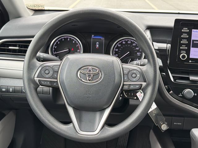 Used 2021 Toyota Camry LE image 23