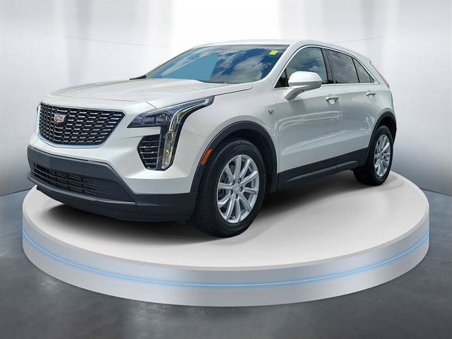 Certified 2022 Cadillac XT4 Luxury w/ Cold Weather Package